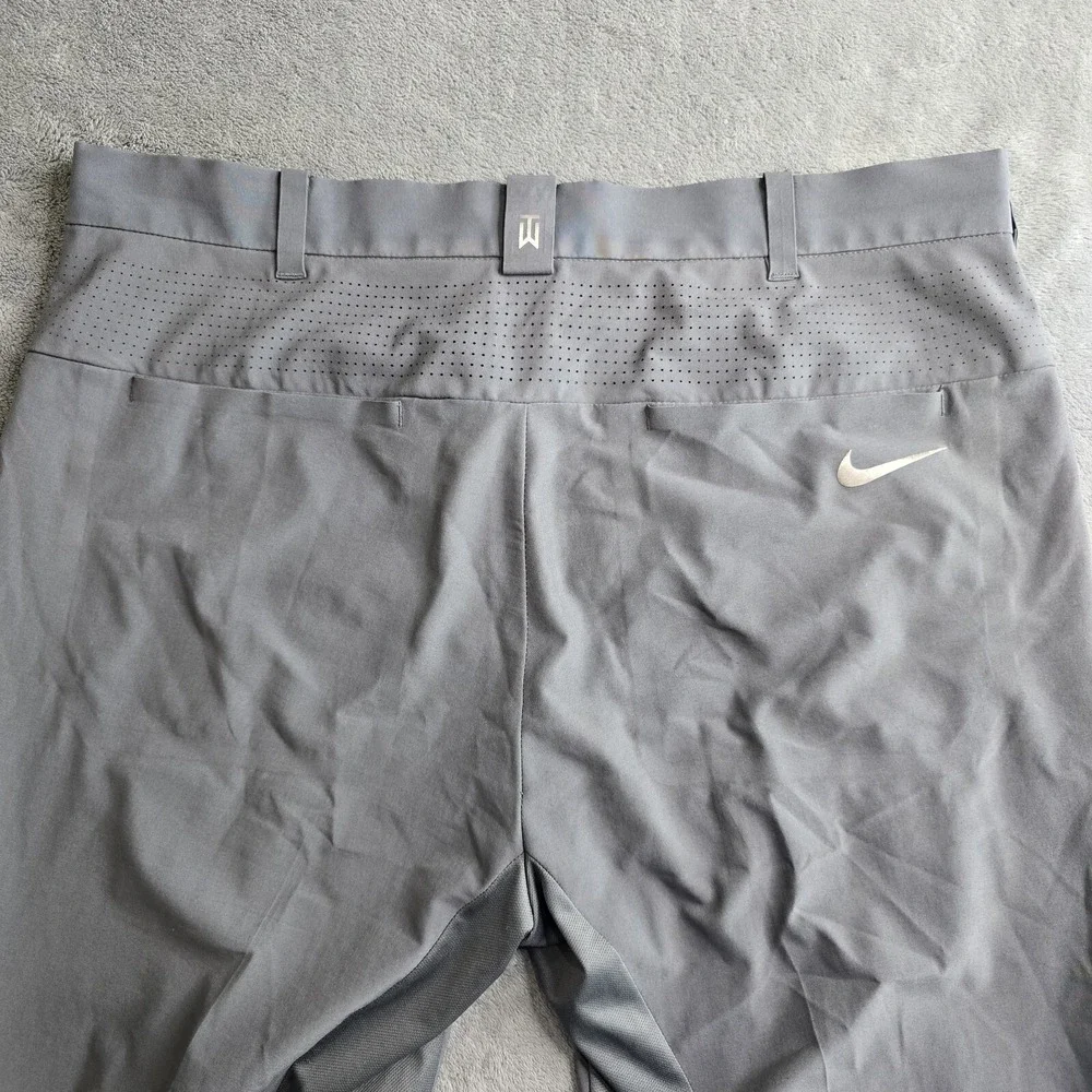 Nike Tiger Woods Collection Adaptive Fit Vented Golf Pants Mens Gray 34X30 (36)